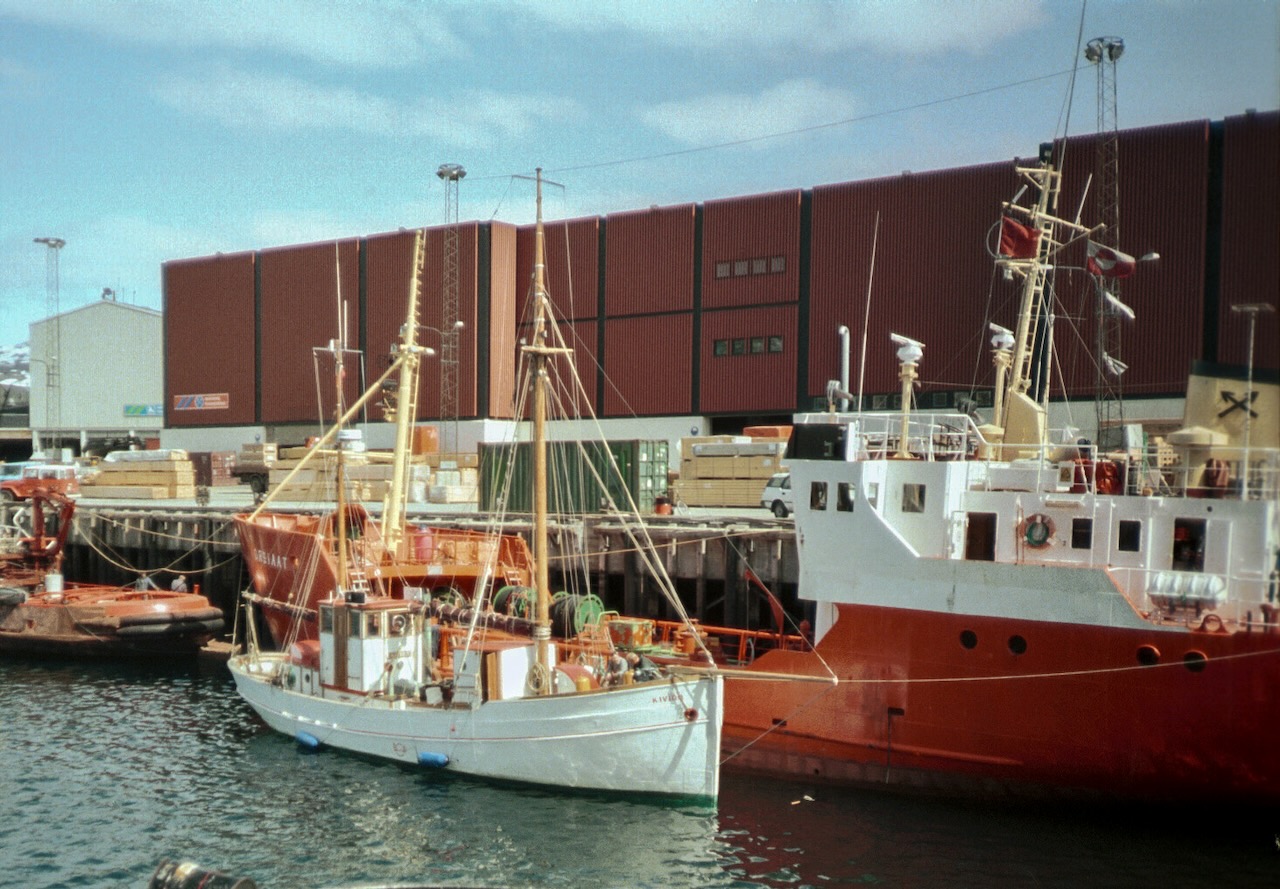 KIVIOQ i Skibshavnen i Godthåb 1992. Foto: Jon Olsen