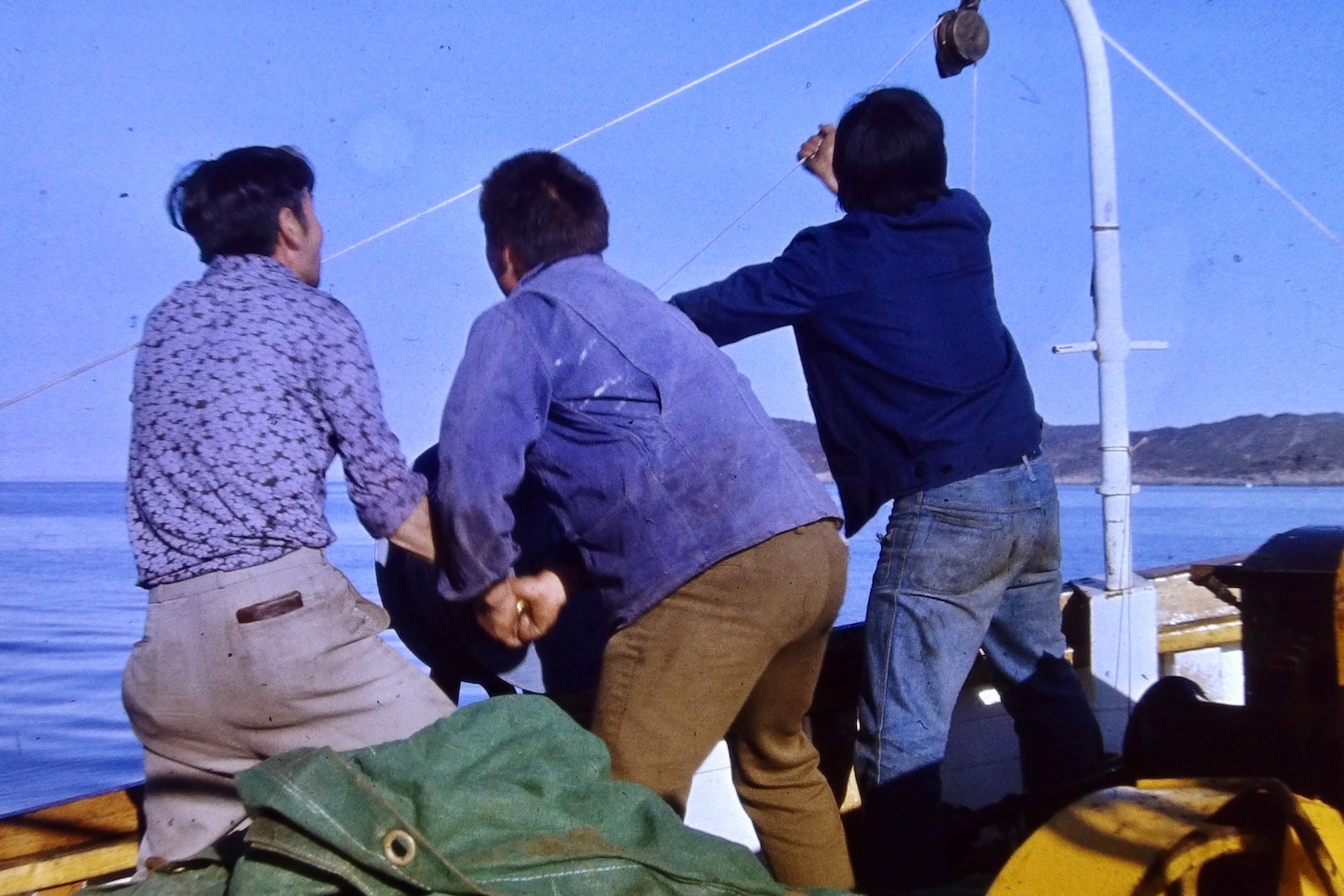 Sivne, Lars og James gennemfører profilmålinger med håndkraft